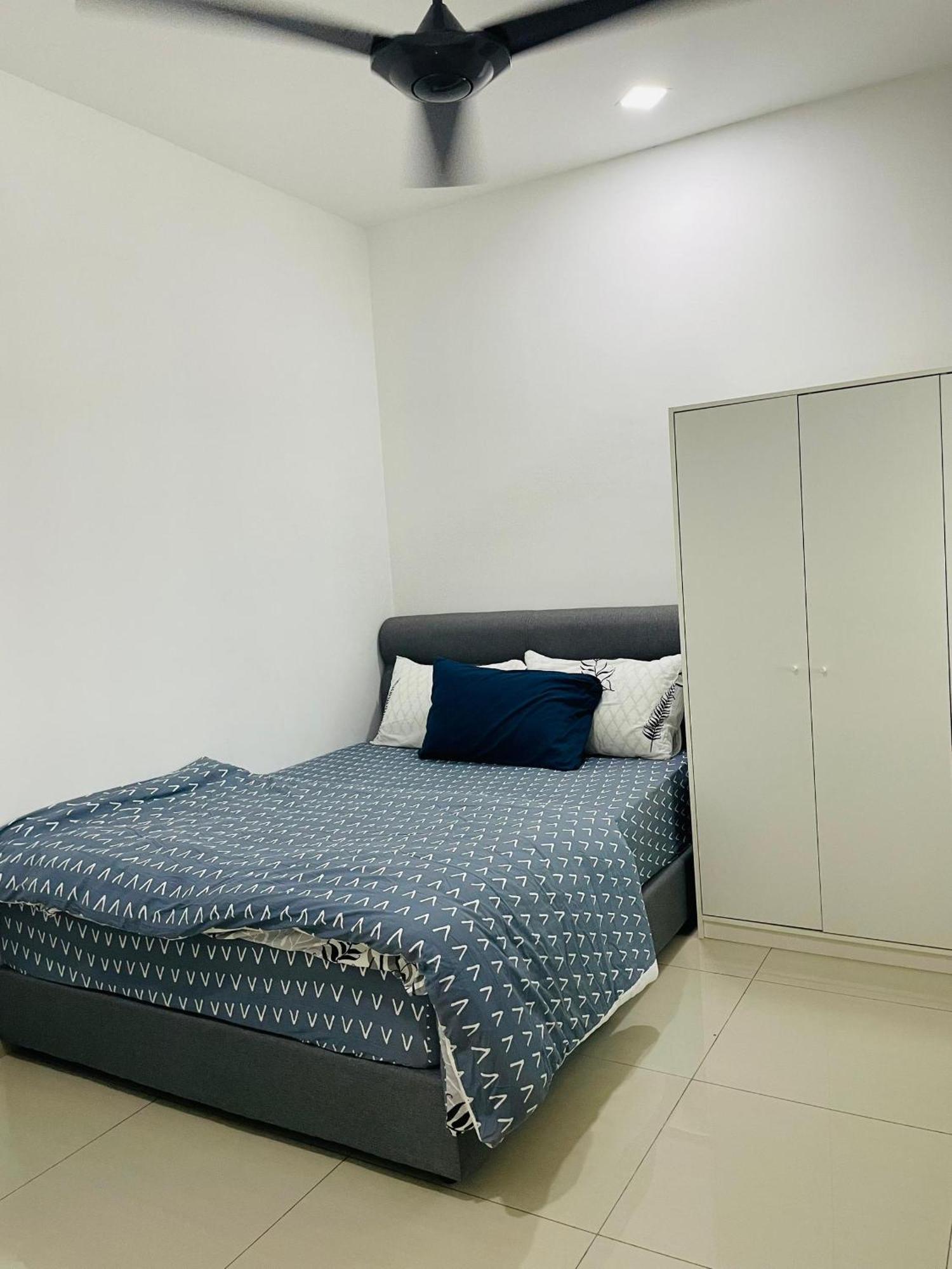 Nazirin Homestay No 27 Tmn Desa Manjung Lumut Esterno foto